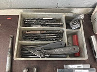 Partij industriële boren en boorhulpstukken - afbeelding 7 van  12