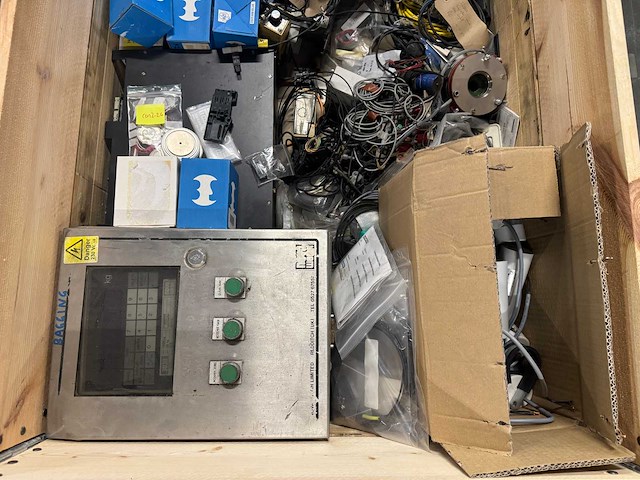 Partij industriële electronica & automatisering (59kg) - afbeelding 1 van  8