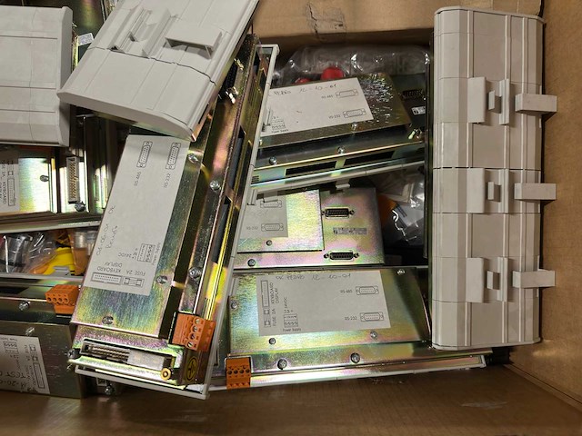 Partij industriële electronica & automatisering & power supplies (143kg) - afbeelding 6 van  7