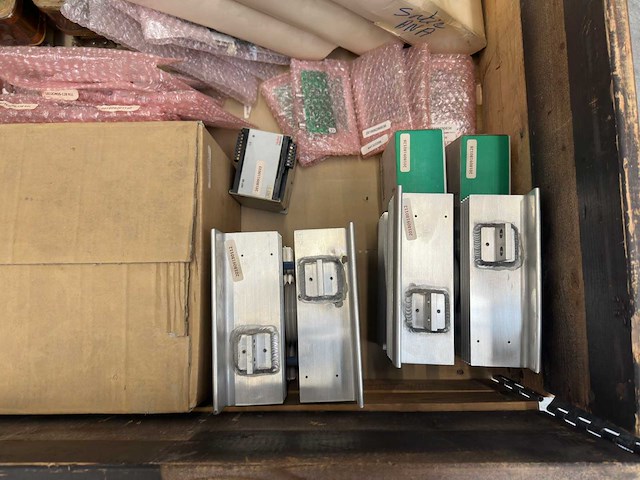 Partij industriële elektrische componenten (voedingen, modules en onderdelen) - afbeelding 4 van  9