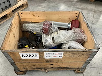 Partij industriële filters & metalen ventielblokken 208kg - afbeelding 1 van  2