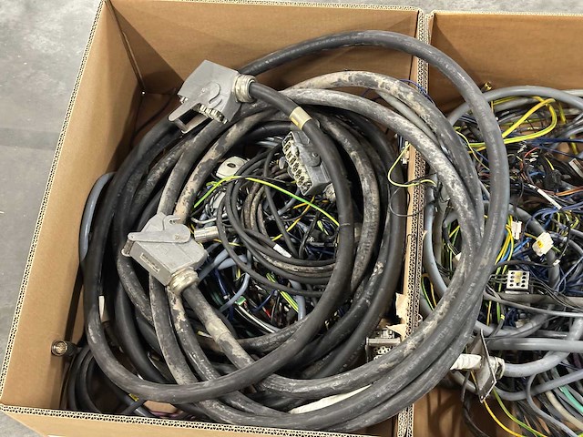 Partij industriële kabels & kabelbomen, koper - afbeelding 5 van  6