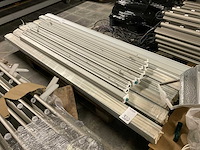 Partij industriële led lijnarmaturen met accessoires - afbeelding 9 van  13