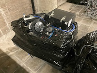 Partij industriële led lijnarmaturen met accessoires - afbeelding 12 van  13