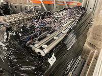 Partij industriële led lijnarmaturen met adressering - afbeelding 2 van  4