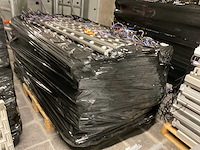 Partij industriële led lijnarmaturen met adressering - afbeelding 1 van  4