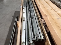 Partij industriële lineaire geleiderails, rollon by tinken - afbeelding 2 van  9