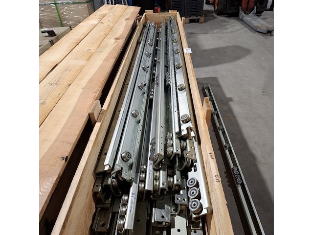 Partij industriële lineaire geleiderails, rollon by tinken - afbeelding 7 van  9