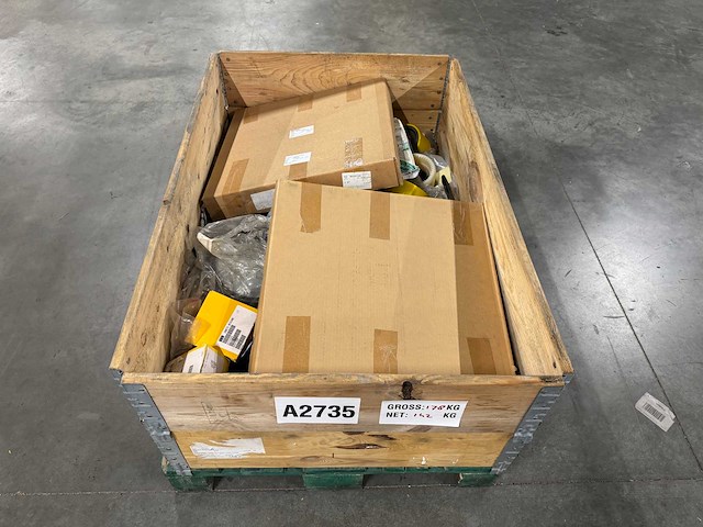Partij industriële machine-onderdelen & overig (142kg) - afbeelding 1 van  12