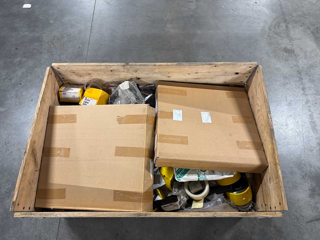 Partij industriële machine-onderdelen & overig (142kg) - afbeelding 7 van  12