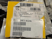 Partij industriële machine-onderdelen & overig (142kg) - afbeelding 8 van  12