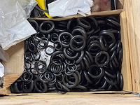 Partij industriële machine-onderdelen & overig (142kg) - afbeelding 11 van  12