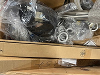 Partij industriële onderdelen en diversen - afbeelding 5 van  8