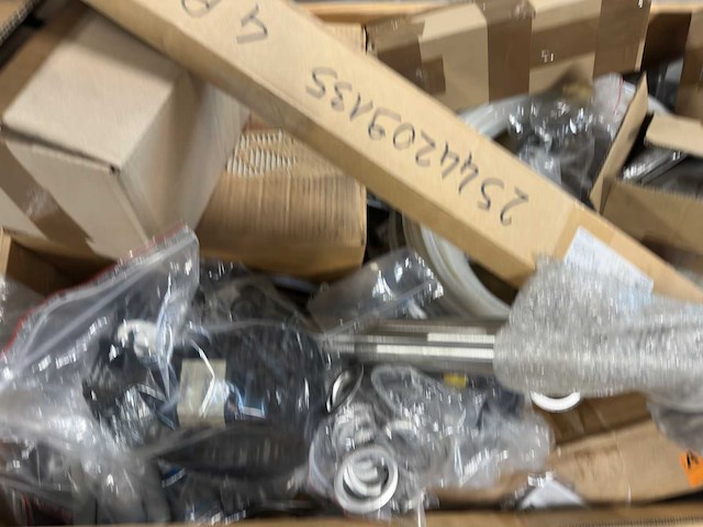 Partij industriële onderdelen en diversen - afbeelding 6 van  8