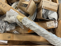 Partij industriële onderdelen en diversen - afbeelding 8 van  8