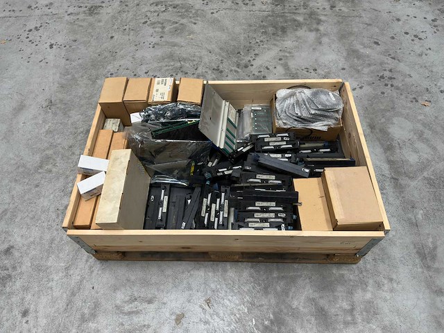 Partij industriële plc modules en automatiseringsonderdelen - afbeelding 4 van  9