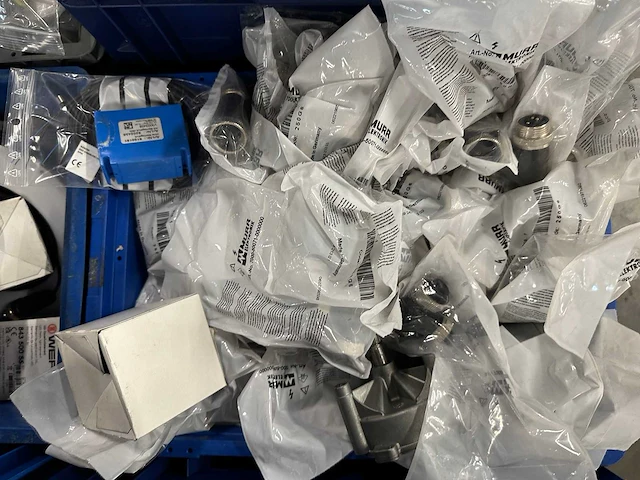 Partij industriële sensor-/actuatorkabels, m12 connectoren en verdeelstukken - afbeelding 9 van  12