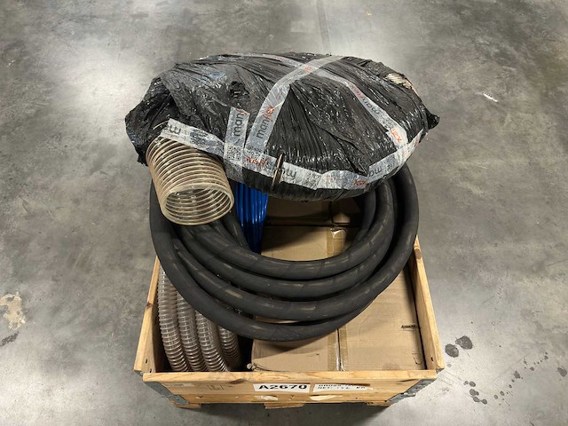 Partij industriële slangen + overige - afbeelding 2 van  5