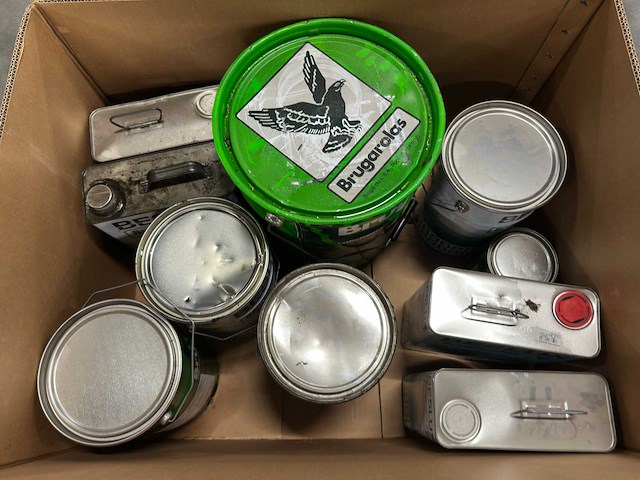 Partij industriële smeermiddelen/olie - afbeelding 2 van  6