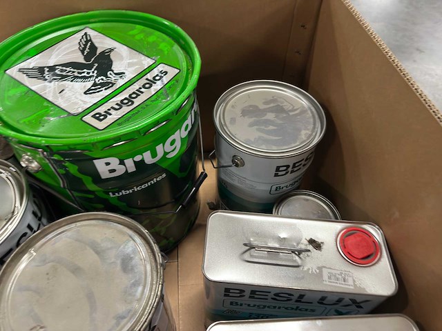 Partij industriële smeermiddelen/olie - afbeelding 3 van  6