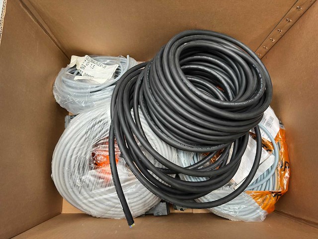 Partij industriële/instal­latiekabels, koper - afbeelding 1 van  7