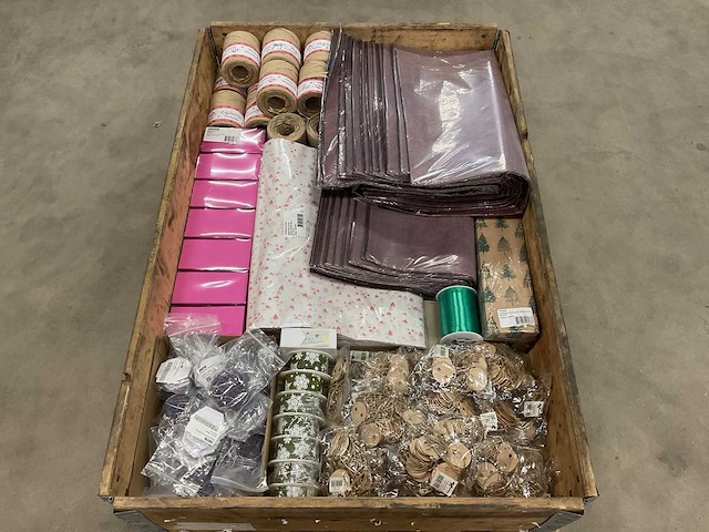 Partij inpakmateriaal - afbeelding 1 van  11