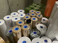 Partij inpakpapier op rol - afbeelding 3 van  15