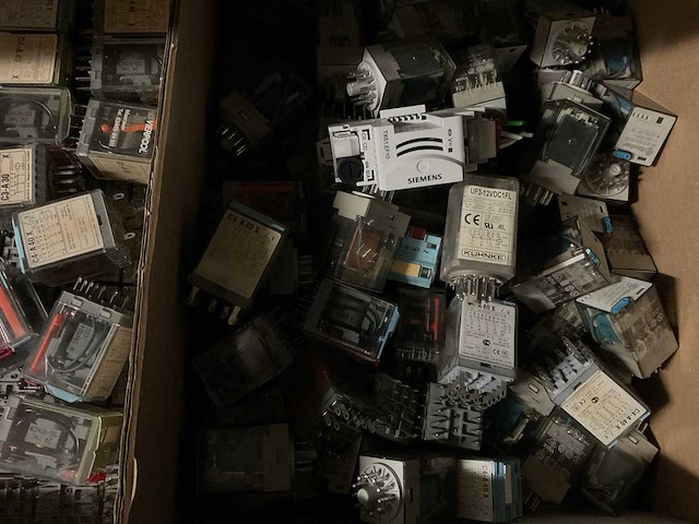 Partij instalatiemateriaal - afbeelding 3 van  3