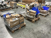 Partij installatie-/ bevestigingsmateriaal - afbeelding 1 van  12