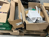 Partij installatie-/ bevestigingsmaterialen - afbeelding 4 van  5