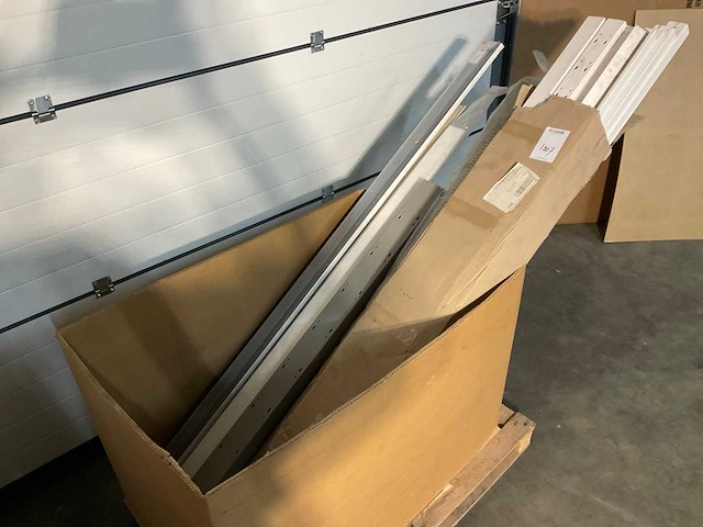 Partij installatie goten - afbeelding 1 van  4