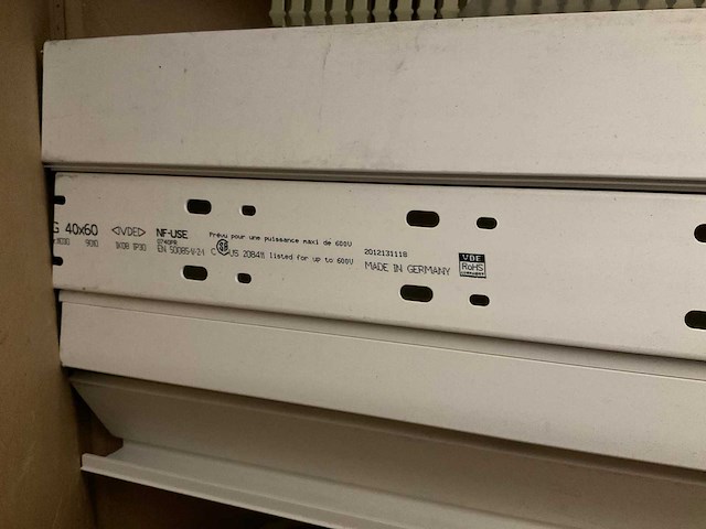 Partij installatie goten - afbeelding 3 van  4