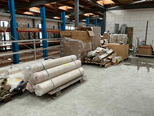 Partij installatie materiaal en divers - afbeelding 1 van  17