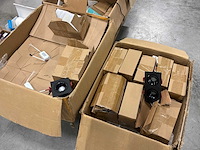 Partij installatie materiaal en inbouwspots - afbeelding 5 van  6