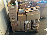 Partij installatie materiaal - afbeelding 4 van  7