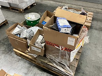 Partij installatie materiaal - afbeelding 1 van  5