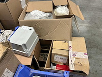Partij installatie materiaal - afbeelding 9 van  9