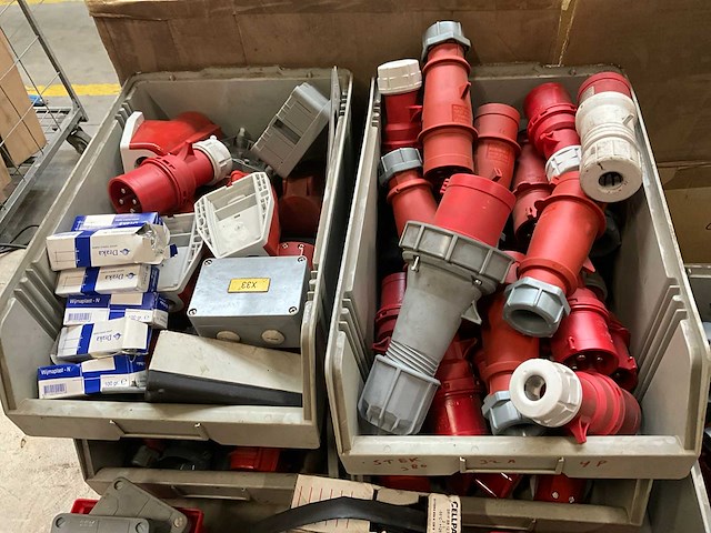 Partij installatie materiaal - afbeelding 3 van  6