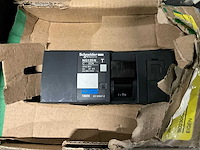 Partij installatie materiaal - afbeelding 2 van  13