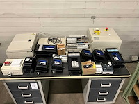 Partij installatie materiaal - afbeelding 1 van  13