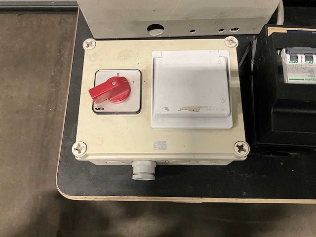 Partij installatie materiaal - afbeelding 10 van  13