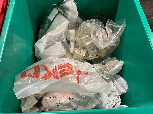 Partij installatie materiaal - afbeelding 7 van  7