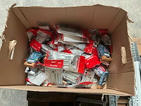 Partij installatie materiaal - afbeelding 2 van  7
