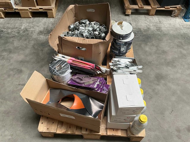 Partij installatie materiaal - afbeelding 6 van  11
