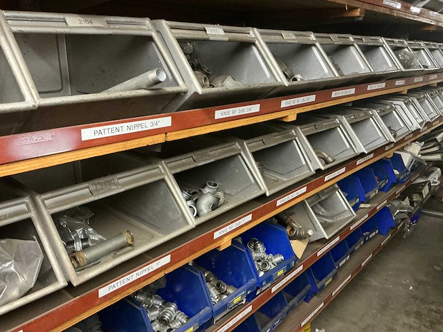 Partij installatie materiaal - afbeelding 6 van  78