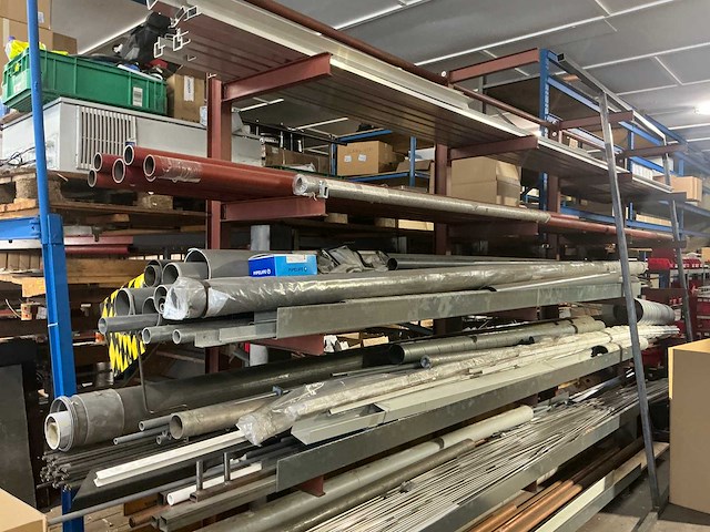 Partij installatie materiaal - afbeelding 40 van  78