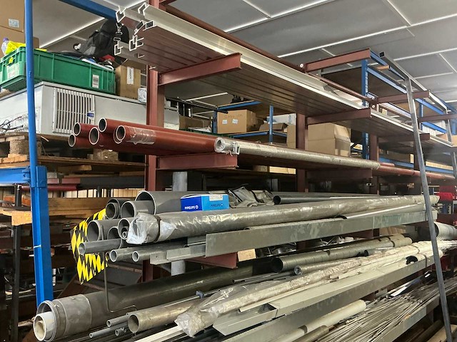 Partij installatie materiaal - afbeelding 43 van  78