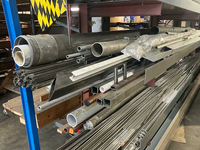Partij installatie materiaal - afbeelding 37 van  78