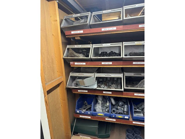 Partij installatie materiaal - afbeelding 62 van  78