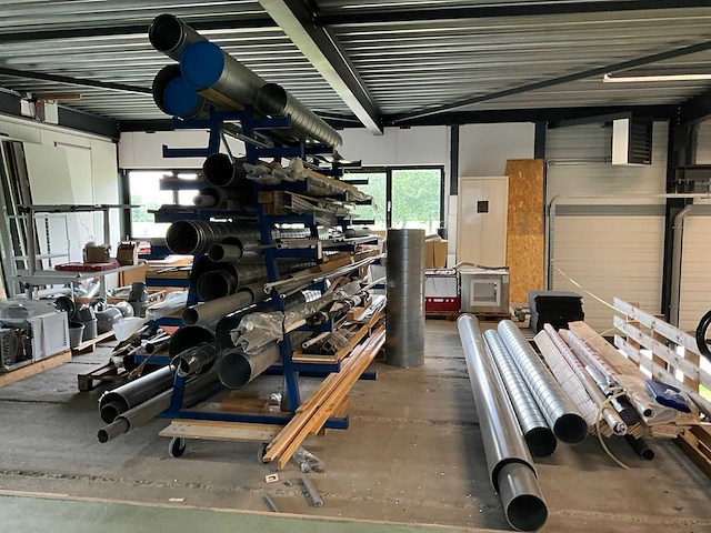 Partij installatie materiaal - afbeelding 1 van  12